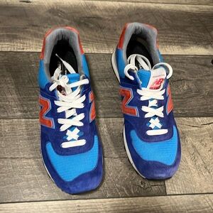 New Balance men’s size 10 sneakers in custom color, excellent condition